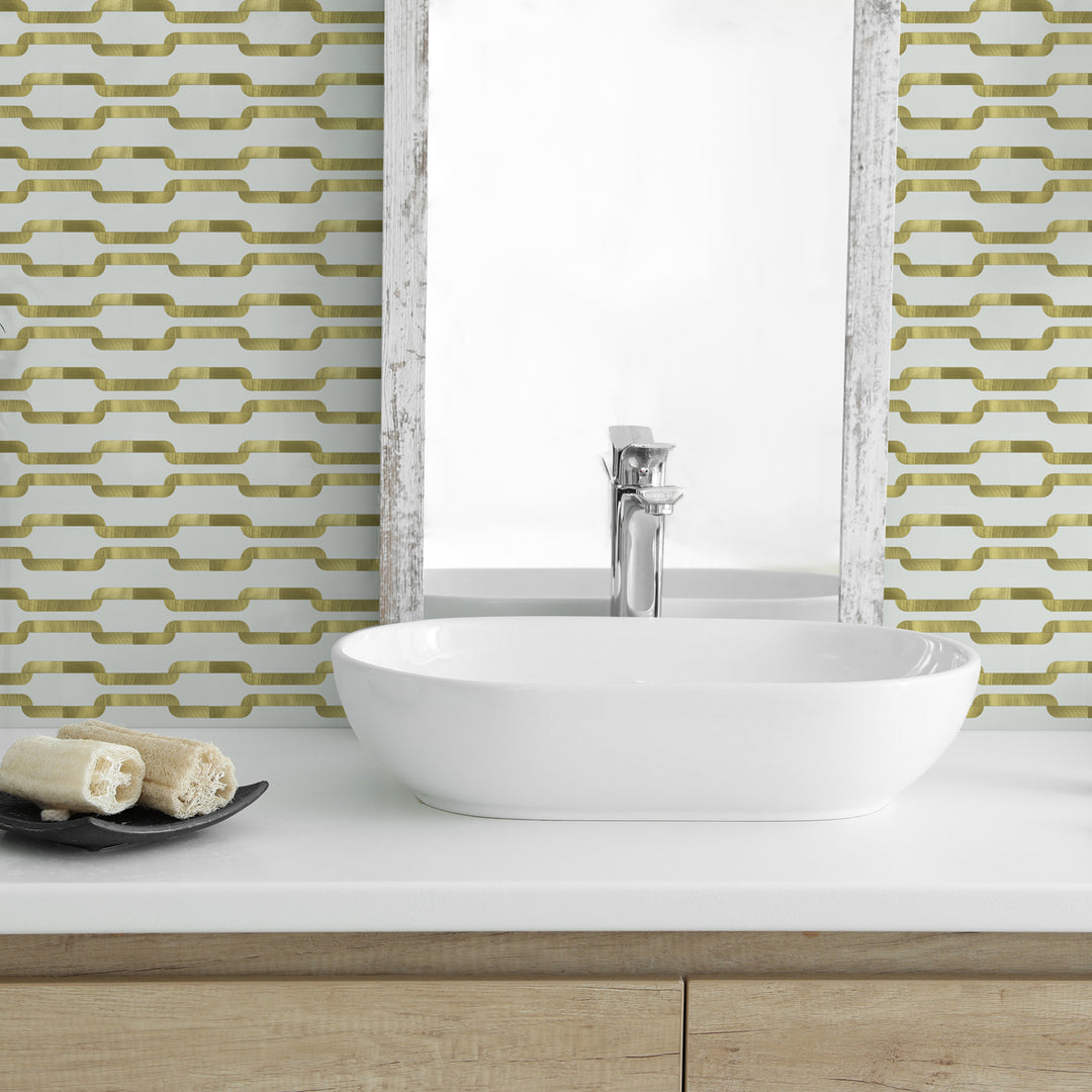 Luxurious finish for bathroom applications