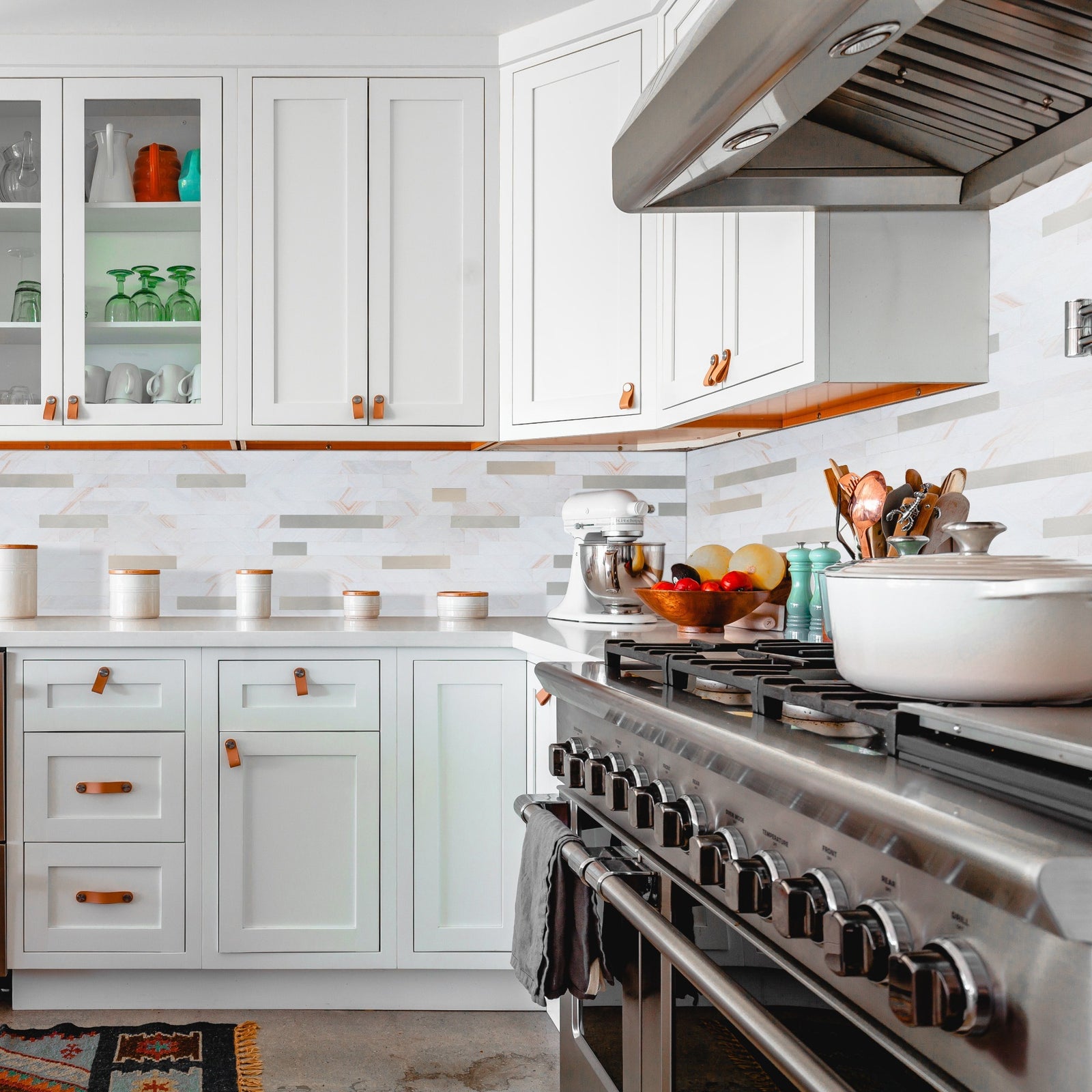peel and stick backsplash for kitchen